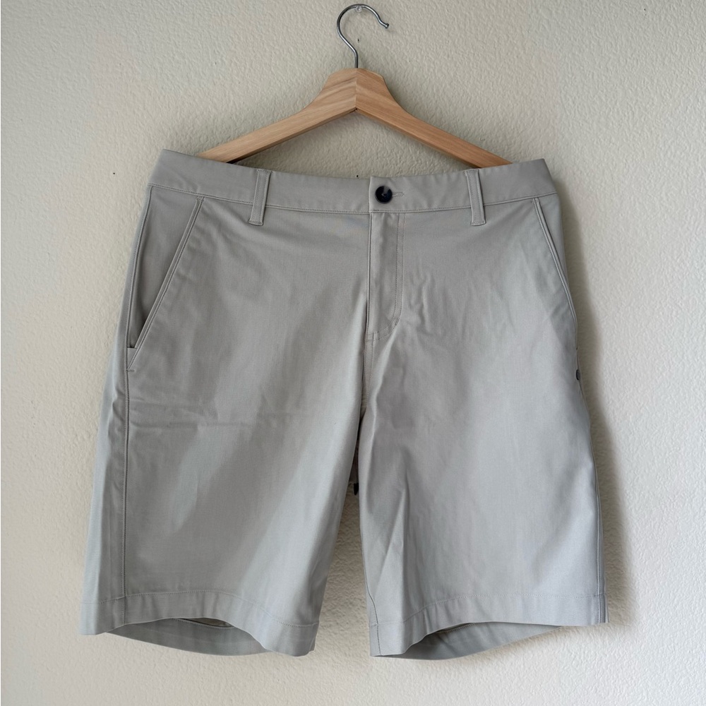 Vuori Light Gray Flat-Front Performance Shorts